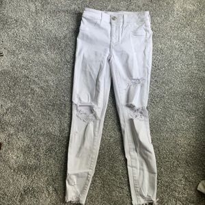American eagle white ripped skinny jeans